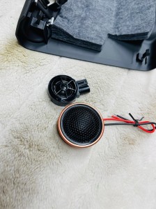 ボーズ　ハーマンカードン　マークレビンソン　BOSE B&W B&O カーオーディオ　音質改善　音質向上　スピーカー交換　DSP サブウーハー　Audible Physics Mercury Car Audio HOT WIRED ホットワイヤード　アウディ　AUDI S8 A8 A7 S7 A6 A4 ツイーター　