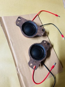 ボーズ　ハーマンカードン　マークレビンソン　BOSE B&W B&O カーオーディオ　音質改善　音質向上　スピーカー交換　DSP サブウーハー　Audible Physics Mercury Car Audio HOT WIRED ホットワイヤード　アウディ　AUDI S8 A8 A7 S7 A6 A4 ツイーター CE165