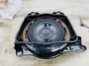 ボーズ　ハーマンカードン　マークレビンソン　BOSE B&W B&O カーオーディオ　音質改善　音質向上　スピーカー交換　DSP サブウーハー　Audible Physics Mercury Car Audio HOT WIRED ホットワイヤード　アウディ　AUDI S8 A8 A7 S7 A6 A4 ツイーター　サブウーハー　ROCKFORD