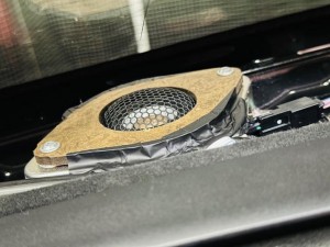 LEXUS レクサス　マークレビンソン　純正ナビ　スピーカー交換　リアドア　サラウンド　音質改善　音質向上　24スピーカー　MARK LEVINSON Audible Physics Mercury Car Audio ホットワイヤード