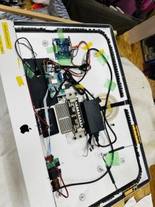 他でも売りに出していますので、稀に入れ違いで売れてしまってお買い上げいただけない場合があります。 その場合は、大変恐縮ですが、双方評価なしのスルーで対応願います。 あらかじめご了承の方のみお取引願います。   過去のトラブルの経験から、新規IDおよび取引実績が20以下の初心者の方とは取引しないことにしました。 大変申し訳ございませんが、入札しないでください。          ※以下の取引条件に同意いただける方のみとの取引でお願いします。 非常識なクレーマーがいますので、少し大げさですが、以下にディスクレーマーを記載致します。 いかなる理由でも『現状優先のノークレーム、ノーリターン，ノーサポート』でお願いします。返品／返金は受け付けません。細かい事が気になる神経質な方は入札しないでください。落札されたらすぐに連絡を取ってくださること，かんたん決済は24時間以内にしていただける事，受け取りましたら速やかに「受取連絡」をしていただける事をお願いいたします。トラブル防止の為，直接引き取りはお断りしております。郵送方法，宅配便業者の指定、日時の指定等は受け付けておりません。手間なので落札のご挨拶やメールのやり取り、送り状番号、問い合わせ番号、予想到着日時の連絡等の連絡は致しません。通常落札後すぐに発送していますが、海外出張等で対応が遅れる事があります、ものは必ず届きますので、お待ちいただける方のみお取引ください。せっかちな方、お急ぎ方はご遠慮ください。通販業者並みのサービスは提供できません。梱包は簡易梱包、再利用、最小限、または梱包なしです。梱包材や外箱まで商品だと言う方、画像の物が迅速かつ確実に届いた事実以上の要素を要求される方はトラブルの元ですのでご遠慮願います。領収書の発行は出来ません。ゆうちょはありません。郵送中の事故の責任はおいません。落札後の値引要求、条件変更、一切の交渉はやめてください。店頭販売もしていますので、他で売れてしまった場合など，当方の都合で早期終了する場合があります。また、商品が欠品／売切れの場合，「落札頂いてもお買い上げ頂けない場合があり得る」事をあらかじめご了承願います。このような場合は双方評価なしのスルーでお願いいたします。落札後は通常は直ちに対応しておりますが，個人が一人で運営しており，ごく稀に運悪く海外出張等により，ご連絡，発送が遅くなる場合がありますが，責任を持って確実に対応いたしますので，この点はあらかじめご了承願います。当方は身分を明らかにして正直にヤフオクをやっていますが、ヤフオクお取引の対応はメールでの対応のみとさせて頂きます。電話しないでください。直接取りに来ないでください。評価を希望されない方もいらっしゃる事から，先に評価をいただいた方にのみ評価をつけさせていただいております。 よろしくお願いいたします。