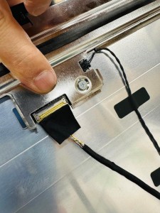 他でも売りに出していますので、稀に入れ違いで売れてしまってお買い上げいただけない場合があります。 その場合は、大変恐縮ですが、双方評価なしのスルーで対応願います。 あらかじめご了承の方のみお取引願います。   過去のトラブルの経験から、新規IDおよび取引実績が20以下の初心者の方とは取引しないことにしました。 大変申し訳ございませんが、入札しないでください。          ※以下の取引条件に同意いただける方のみとの取引でお願いします。 非常識なクレーマーがいますので、少し大げさですが、以下にディスクレーマーを記載致します。 いかなる理由でも『現状優先のノークレーム、ノーリターン，ノーサポート』でお願いします。返品／返金は受け付けません。細かい事が気になる神経質な方は入札しないでください。落札されたらすぐに連絡を取ってくださること，かんたん決済は24時間以内にしていただける事，受け取りましたら速やかに「受取連絡」をしていただける事をお願いいたします。トラブル防止の為，直接引き取りはお断りしております。郵送方法，宅配便業者の指定、日時の指定等は受け付けておりません。手間なので落札のご挨拶やメールのやり取り、送り状番号、問い合わせ番号、予想到着日時の連絡等の連絡は致しません。通常落札後すぐに発送していますが、海外出張等で対応が遅れる事があります、ものは必ず届きますので、お待ちいただける方のみお取引ください。せっかちな方、お急ぎ方はご遠慮ください。通販業者並みのサービスは提供できません。梱包は簡易梱包、再利用、最小限、または梱包なしです。梱包材や外箱まで商品だと言う方、画像の物が迅速かつ確実に届いた事実以上の要素を要求される方はトラブルの元ですのでご遠慮願います。領収書の発行は出来ません。ゆうちょはありません。郵送中の事故の責任はおいません。落札後の値引要求、条件変更、一切の交渉はやめてください。店頭販売もしていますので、他で売れてしまった場合など，当方の都合で早期終了する場合があります。また、商品が欠品／売切れの場合，「落札頂いてもお買い上げ頂けない場合があり得る」事をあらかじめご了承願います。このような場合は双方評価なしのスルーでお願いいたします。落札後は通常は直ちに対応しておりますが，個人が一人で運営しており，ごく稀に運悪く海外出張等により，ご連絡，発送が遅くなる場合がありますが，責任を持って確実に対応いたしますので，この点はあらかじめご了承願います。当方は身分を明らかにして正直にヤフオクをやっていますが、ヤフオクお取引の対応はメールでの対応のみとさせて頂きます。電話しないでください。直接取りに来ないでください。評価を希望されない方もいらっしゃる事から，先に評価をいただいた方にのみ評価をつけさせていただいております。 よろしくお願いいたします。