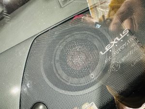 lexus is300 is500 mark levinson マークレビンソン　レクサス　スピーカー交換　音質向上　音質改善　センタースピーカー　ダッシュ　ツイドラー　ワイドレンジドライバー　2インチ　FORMULA-X FX-101 ツイーター　高音　中音　インナーバッフル