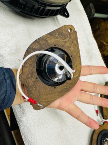 レクサス　マークレビンソン　センタースピーカー　ダッシュボード　スピーカー交換　音質改善　音質向上　mark levinson Audible Physics Mercury Car Audio HOT WIRED lexus LC500 LS500 LS600 LX LS RX IS GS NX 純正ナビ