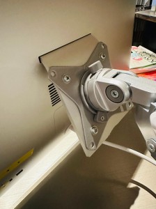 iMac モニター化　外部モニター　HDMI入力 デュアルモニター　セカンドモニター　マルチモニター　モニターとして使う　魔改造　改造　HOT WIRED VISAマウント　トリプルモニター　ドリームデスク　究極　デスク環境　オフィス　デスク　デスクツアー