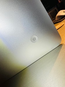 iMac モニター化　外部モニター　HDMI入力 デュアルモニター　セカンドモニター　マルチモニター　モニターとして使う　魔改造　改造　HOT WIRED VISAマウント　トリプルモニター　ドリームデスク　究極　デスク環境　オフィス　デスク　デスクツアー