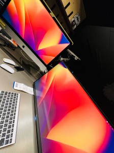 iMac モニター化　外部モニター　HDMI入力 デュアルモニター　セカンドモニター　マルチモニター　モニターとして使う　魔改造　改造　HOT WIRED VISAマウント　トリプルモニター　ドリームデスク　究極　デスク環境　オフィス　デスク　デスクツアー