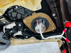 LEXUS レクサス　マークレビンソン　純正ナビ　スピーカー交換　リアドア　サラウンド　音質改善　音質向上　24スピーカー　MARK LEVINSON Audible Physics Mercury Car Audio ホットワイヤード