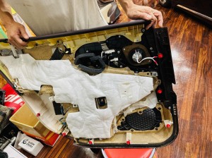 LEXUS レクサス　マークレビンソン　純正ナビ　スピーカー交換　リアドア　サラウンド　音質改善　音質向上　24スピーカー　MARK LEVINSON Audible Physics Mercury Car Audio ホットワイヤード