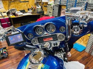 ハーレー　オーディオ　カスタム　スピーカー交換　ツイーター　大音量　音質　大きな音　harely davidson バイク用オーディオ　モーターサイクル　防水　カーオーディオ  バイクオーディオ　12v マリンジェット　ジェットスキー　ボート　防水オーディオ　防水スピーカー　cvo ツーリング　bmw カーオーディオ専門店　ホットワイヤード　HOT WIRED ショーバイク　カスタムバイク　サブウーハー  ウーハー　フルレンジスピーカー　爆音