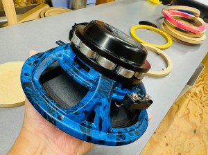 ハーレー　スピーカー　オーディオ　大きな音で聴きたい　スピーカー交換　Bluetooth ワイヤレス　CarPlay HARLEY CVO ツーリングモデル　4スピーカー　6スピーカー　スピーカー交換　オーディオ取付　バイクオーディオ　モーターサイクル　BMW 爆音　大音量　HOT WIRED ホットワイヤード　HAMMER TECH アンプ　デッキ　交換　防水　パワーアンプ　Mercury Car Audio ROCKFORD
