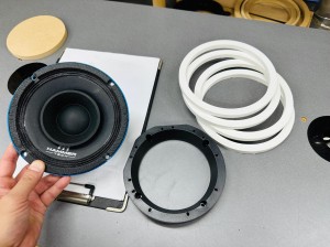 ハーレー　スピーカー　オーディオ　大きな音で聴きたい　スピーカー交換　Bluetooth ワイヤレス　CarPlay HARLEY CVO ツーリングモデル　4スピーカー　6スピーカー　スピーカー交換　オーディオ取付　バイクオーディオ　モーターサイクル　BMW 爆音　大音量　HOT WIRED ホットワイヤード　HAMMER TECH アンプ　デッキ　交換　防水　パワーアンプ　Mercury Car Audio ROCKFORD