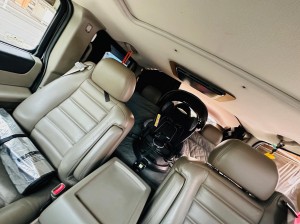 HUMMER H2 チャイルドシート　フラット　ベッド　Aprica フラディア グロウ　アップリカ　寝れる　赤ちゃん　子育て　カスタム　ハマー