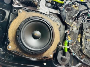 レクサス　マークレビンソン  LEXUS MARK LEVINSON スピーカー交換　ダッシュボード　ミッドハイ　ツイーター　ウーハー　ドアスピーカー　フロントスピーカー　センタースピーカー  HOT WIRED Audible Physics Mercury Car Audio 音質改善　音質向上