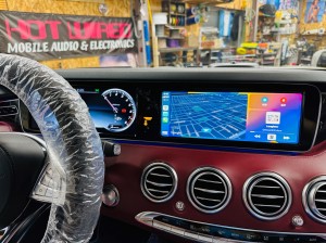 ベンツ　後付けCarPlay カープレイ　ワイヤレス　Bluetooth wi-fi Youtube 動画再生　hdmiインターフェース　avインターフェース hdmi入力 usb入力　iPhone Android Auto アンドロイド　フルスクリーン　ntg5 ntg5.5 ntg6 ntg6.5 ntg5s1 ntg5.1 ntg4.7 ntg4.5 グーグルマップ　ヤフーカーナビ　韓国語　外国語　言語設定　ナビアプリ　動画アプリ　ミラーリングインターフェース　CarPlayインターフェース　CarPlayモジュール　w222 w205 w217 w218 c217 s65 amg フルパワー化　ベンツ純正　純正ナビ　名古屋　HOT WIRED ホットワイヤード