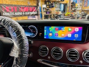 ベンツ　後付けCarPlay カープレイ　ワイヤレス　Bluetooth wi-fi Youtube 動画再生　hdmiインターフェース　avインターフェース hdmi入力 usb入力　iPhone Android Auto アンドロイド　フルスクリーン　ntg5 ntg5.5 ntg6 ntg6.5 ntg5s1 ntg5.1 ntg4.7 ntg4.5 グーグルマップ　ヤフーカーナビ　韓国語　外国語　言語設定　ナビアプリ　動画アプリ　ミラーリングインターフェース　CarPlayインターフェース　CarPlayモジュール　w222 w205 w217 w218 c217 s65 amg フルパワー化　ベンツ純正　純正ナビ　名古屋　HOT WIRED ホットワイヤード