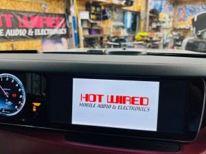 ベンツ　後付けCarPlay カープレイ　ワイヤレス　Bluetooth wi-fi Youtube 動画再生　hdmiインターフェース　avインターフェース hdmi入力 usb入力　iPhone Android Auto アンドロイド　フルスクリーン　ntg5 ntg5.5 ntg6 ntg6.5 ntg5s1 ntg5.1 ntg4.7 ntg4.5 グーグルマップ　ヤフーカーナビ　韓国語　外国語　言語設定　ナビアプリ　動画アプリ　ミラーリングインターフェース　CarPlayインターフェース　CarPlayモジュール　w222 w205 w217 w218 c217 s65 amg フルパワー化　ベンツ純正　純正ナビ　名古屋　HOT WIRED ホットワイヤード