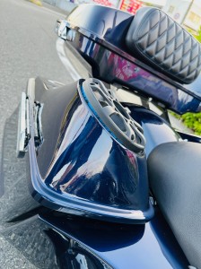 ハーレー　オーディオ　カスタム　爆音　スピーカー　大音量　防水　良い音　スピーカー交換　ウーハー　高音　低音　クルーザー cvo harley ツーリング　カウル　パニア　ボックス　6.5インチ フルレンジ　pa用　プロオーディオ paスピーカー　音響　カーオーディオ専門店　バイクオーディオ　モーターサイクル　ハーレーダビッドソン　オプション　kicker rockford jensen hog tune サウンドチューニング　サウンドセッティング　パワーアンプ　アンプ取付　ツイーター　ショーバイク　優勝車両　名古屋　HOT WIRED ホットワイヤード　バイクオーディオ専門店