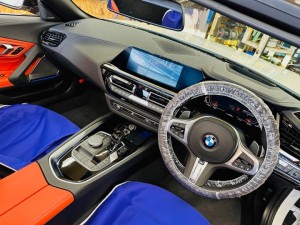 BMW 純正ナビ　純正オーディオ　カーオーディオ　ハーマンカードン　HARAM KARDON ハーマン　iDrive ID7 LOGIC7 サラウンド　音質改善　ツイーター　スピーカー交換　ドアスピーカー　音質向上　高音　低音　ウーハー　センタースピーカー　リアスピーカー　4インチ　3インチ　2インチ　10センチ　プレミアムカーオーディオ　名古屋　ホットワイヤード　HOT WIRED Z4 G29 X7 X6 750 850 B&W バウワーズ　ウィルキンス　BOSE サウンドシステム　デッドニング　調音施工　Mercury Car Audio Audible Physics RAM2 RAM3 CE-165 CE165 対応スピーカー　ハイパスフィルター　音質　高音質　ハイレゾ　iPhone CarPlay カープレイ　カーオーディオ専門店