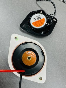 BMW 純正ナビ　純正オーディオ　カーオーディオ　ハーマンカードン　HARAM KARDON ハーマン　iDrive ID7 LOGIC7 サラウンド　音質改善　ツイーター　スピーカー交換　ドアスピーカー　音質向上　高音　低音　ウーハー　センタースピーカー　リアスピーカー　4インチ　3インチ　2インチ　10センチ　プレミアムカーオーディオ　名古屋　ホットワイヤード　HOT WIRED Z4 G29 X7 X6 750 850 B&W バウワーズ　ウィルキンス　BOSE サウンドシステム　デッドニング　調音施工　Mercury Car Audio Audible Physics RAM2 RAM3 CE-165 CE165 対応スピーカー　ハイパスフィルター　音質　高音質　ハイレゾ　iPhone CarPlay カープレイ　カーオーディオ専門店