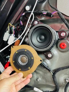CX-60 CX60 CX-30 CX-80 CX-5 MAZDA3 MAZDA6 スピーカー交換 BOSE ボーズサウンド　BOSEなし　ボーズなし　ツイーター　スコーカー　ドアスピカー　デッドニング　音質改善　パイオニア　フルマルチ　3WAY マルチ　プロセッサー　アンプ　HOT WIRED ホットワイヤード　解析　周波数特性　アナライザー　RTA イコライザー