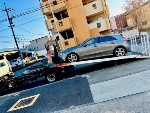 ベンツ純正ナビ　後付けCarPlay ワイヤレス　純正ナビ　修理 ntg6 ntg5 ntg5.5 3dツイーター　ブルメスター　burmester スピーカー交換　音質改善　音質向上　w177 w176 w222 w223 w205 w206 w213 amg コーディング 後期型ヘッドライト　カープレイ hdmiインターフェース　ミラーリング　Youtube 動画再生