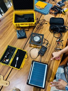 カーオーディオ　音調整　サウンドセッティング　測定　測定機器　アナライザー　タイムアライメント　イコライザー　クロスオーバー　サウンドチューニング　ハイエンドカーオーディオ　コンテスト　emma iasca 優勝車両　emma aisa エマアジア　測定用マイク　audiotools audio control マイク　周波数　clio pocket 海外のカーオーディオ　プロショップ　インストーラー　チューナー　上位入賞　