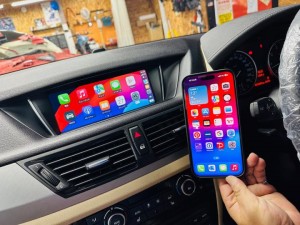 BMW CIC 後付け　CarPlay カープレイ　Android Auto ミラーリング　BMW純正ナビ　ナビ交換　iPhone グーグルマップ　ヤフーカーナビ　カーナビ　アプリ　動画再生　Youtube IOS17 iPhone15 