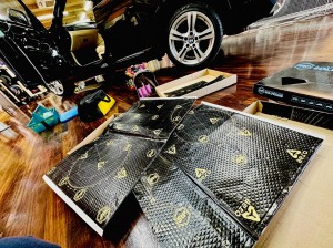 bmw mini e84 e92 f15 f30 r60 f57 f56 スピーカー交換 ドアスピーカー ツイーター ハーマンカードン　ツイーター交換　ツイーターなし　ワイドレンジ　フルレンジ　スピーカー　デッドニング　音質改善　純正ナビ　CarPlay 後付け　Audible Physics HOT WIRED 名古屋　ウーハー　リアスピーカー　フロントスピーカー　stp 断熱　保温　遮音　遮熱　調音　施工　ram2 rm3 haramn kardon b&w