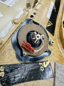 bmw mini e84 e92 f15 f30 r60 f57 f56 スピーカー交換 ドアスピーカー ツイーター ハーマンカードン　ツイーター交換　ツイーターなし　ワイドレンジ　フルレンジ　スピーカー　デッドニング　音質改善　純正ナビ　CarPlay 後付け　Audible Physics HOT WIRED 名古屋　ウーハー　リアスピーカー　フロントスピーカー　stp 断熱　保温　遮音　遮熱　調音　施工　ram2 rm3 haramn kardon b&w
