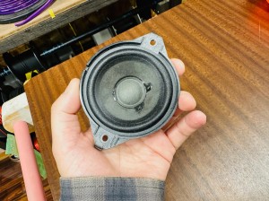 アウディ　audi アウディ純正ナビ　audi純正　bose ボーズ　純正ナビ　スピーカー交換　音質改善　音質向上　センタースピーカー　ドアスピーカー  ツイーター　ウーハー　サブウーハー　外部アンプ　プロセッサー　純正bose 純正ボーズ　位相　最適化　CarPlay 後付け　ワイヤレス　ミラーリング　デッドイング　断熱　遮熱　防音　制振　調音施工　Audible Physics Mercury Car Audio HOT WIRED 名古屋　ram2 ram3 インナーバッフル　純正アンプ　パワーアンプ