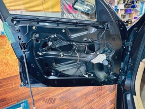 bmw mini e84 e92 f15 f30 r60 f57 f56 スピーカー交換 ドアスピーカー ツイーター ハーマンカードン　ツイーター交換　ツイーターなし　ワイドレンジ　フルレンジ　スピーカー　デッドニング　音質改善　純正ナビ　CarPlay 後付け　Audible Physics HOT WIRED 名古屋　ウーハー　リアスピーカー　フロントスピーカー　stp 断熱　保温　遮音　遮熱　調音　施工