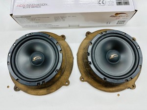 マツダ6 ドアスピーカー　スピーカー交換　マツダ純正　ボーズ　ボーズサウンド  BOSE MAZDA6 アクセラ　ウーハー　ダッシュ　ダッシュボード　ツイーター　サブウーハー  音質　純正ボーズ　純正BOSE 通販　HOT WIRED 名古屋　BOSE SOUND