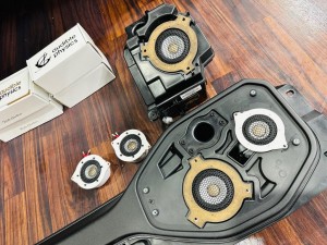 JEEP WRANGLER ジープ　ラングラー　スピーカー交換　カーオーディオ　ツイーター　ウーハー　サウンドバー　KICKER Audible Physics HOT WIRED RAM2 RAM3 周波数特性　エンクロージャー　音質　リアスピーカー　天井　ルーフ　アルパイン