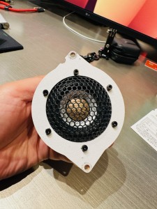 Jeep Wrangler JL KL ジープ　ラングラー　スピーカー交換　カーオーディオ　スピーカー　ツイーター　ミッドレンジ　ミッドベース　ダッシュボード　スピーカーボックス　エンクロージャー　CarPlay KICKER AUDISON BLAM サブウーハー Audible Physics オーディブル　HOT WIRED 名古屋　音質志向　音質向上　音質改善　RAM2 RAM3