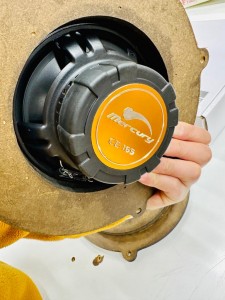 マツダ6 ドアスピーカー　スピーカー交換　マツダ純正　ボーズ　ボーズサウンド  BOSE MAZDA6 アクセラ　ウーハー　ダッシュ　ダッシュボード　ツイーター　サブウーハー  音質　純正ボーズ　純正BOSE 通販　HOT WIRED 名古屋　BOSE SOUND