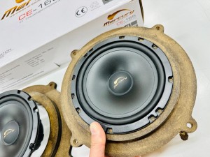 マツダ6 ドアスピーカー　スピーカー交換　マツダ純正　ボーズ　ボーズサウンド  BOSE MAZDA6 アクセラ　ウーハー　ダッシュ　ダッシュボード　ツイーター　サブウーハー  音質　純正ボーズ　純正BOSE 通販　HOT WIRED 名古屋　BOSE SOUND