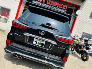 レクサス　純正ナビ　lexus lx570 ワイヤレス　CarPlay 後付け　カーオーディオ　カープレイ　グーグルマップ　HDMI インターフェース　外部入力　映像入力　Fire TV Stick アマゾンプライム　プライムビデオ　ネットフリックス　hulu amazon ファイヤースティック　ファイヤーtv tvスティック　ビデオ入力　aux Android Auto ミラーリング　Youtube ユーチューブ　firetv ホットワイヤード　名古屋　フルスクリーン　全画面　2画面　12.3インチ　アップデート