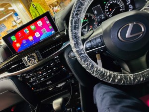 レクサス　純正ナビ　lexus lx570 ワイヤレス　CarPlay 後付け　カーオーディオ　カープレイ　グーグルマップ　HDMI インターフェース　外部入力　映像入力　Fire TV Stick アマゾンプライム　プライムビデオ　ネットフリックス　hulu amazon ファイヤースティック　ファイヤーtv tvスティック　ビデオ入力　aux Android Auto ミラーリング　Youtube ユーチューブ　firetv ホットワイヤード　名古屋　フルスクリーン　全画面　2画面　12.3インチ　アップデート