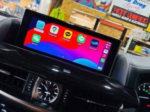 レクサス　純正ナビ　lexus lx570 ワイヤレス　CarPlay 後付け　カーオーディオ　カープレイ　グーグルマップ　HDMI インターフェース　外部入力　映像入力　Fire TV Stick アマゾンプライム　プライムビデオ　ネットフリックス　hulu amazon ファイヤースティック　ファイヤーtv tvスティック　ビデオ入力　aux Android Auto ミラーリング　Youtube ユーチューブ　firetv ホットワイヤード　名古屋　フルスクリーン　全画面　2画面　12.3インチ　アップデート