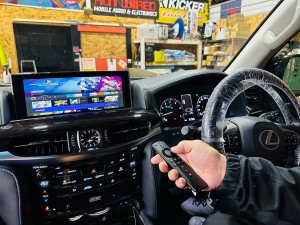 レクサス　純正ナビ　lexus lx570 ワイヤレス　CarPlay 後付け　カーオーディオ　カープレイ　グーグルマップ　HDMI インターフェース　外部入力　映像入力　Fire TV Stick アマゾンプライム　プライムビデオ　ネットフリックス　hulu amazon ファイヤースティック　ファイヤーtv tvスティック　ビデオ入力　aux Android Auto ミラーリング　Youtube ユーチューブ　firetv ホットワイヤード　名古屋　フルスクリーン　全画面　2画面　12.3インチ　アップデート