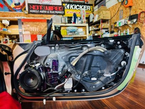 Mitsuoka 光岡　ロックスター　rockstar nd ロードスター　バディ　光岡自動車　純正bose スピーカー交換　ボーズ　マツコネ　音質　オーディオ　カーオーディオ　ツイーター　アルカンターラ　張り替え　サブウーハー  ツイーター　埋込　デッドニング　調音施工　Mercury Car Audio マーキュリー　ホットワイヤード　HOT WIRED 名古屋　マツダ純正　純正ボーズ  純正bose boseサウンド　ボーズサウンド　カロッツェリア