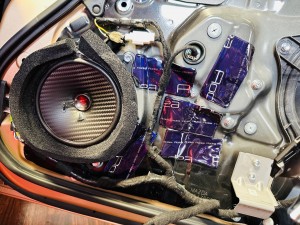 Mitsuoka 光岡　ロックスター　rockstar nd ロードスター　バディ　光岡自動車　純正bose スピーカー交換　ボーズ　マツコネ　音質　オーディオ　カーオーディオ　ツイーター　アルカンターラ　張り替え　サブウーハー  ツイーター　埋込　デッドニング　調音施工　Mercury Car Audio マーキュリー　ホットワイヤード　HOT WIRED 名古屋　マツダ純正　純正ボーズ  純正bose boseサウンド　ボーズサウンド　カロッツェリア