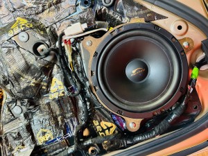 Mitsuoka 光岡　ロックスター　rockstar nd ロードスター　バディ　光岡自動車　純正bose スピーカー交換　ボーズ　マツコネ　音質　オーディオ　カーオーディオ　ツイーター　アルカンターラ　張り替え　サブウーハー  ツイーター　埋込　デッドニング　調音施工　Mercury Car Audio マーキュリー　ホットワイヤード　HOT WIRED 名古屋　マツダ純正　純正ボーズ  純正bose boseサウンド　ボーズサウンド　カロッツェリア
