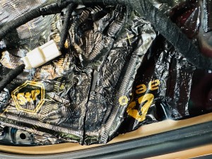 Mitsuoka 光岡　ロックスター　rockstar nd ロードスター　バディ　光岡自動車　純正bose スピーカー交換　ボーズ　マツコネ　音質　オーディオ　カーオーディオ　ツイーター　アルカンターラ　張り替え　サブウーハー  ツイーター　埋込　デッドニング　調音施工　Mercury Car Audio マーキュリー　ホットワイヤード　HOT WIRED 名古屋　マツダ純正　純正ボーズ  純正bose boseサウンド　ボーズサウンド　カロッツェリア