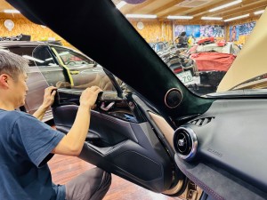 Mitsuoka 光岡　ロックスター　rockstar nd ロードスター　バディ　光岡自動車　純正bose スピーカー交換　ボーズ　マツコネ　音質　オーディオ　カーオーディオ　ツイーター　アルカンターラ　張り替え　サブウーハー  ツイーター　埋込　デッドニング　調音施工　Mercury Car Audio マーキュリー　ホットワイヤード　HOT WIRED 名古屋　マツダ純正　純正ボーズ  純正bose boseサウンド　ボーズサウンド　カロッツェリア