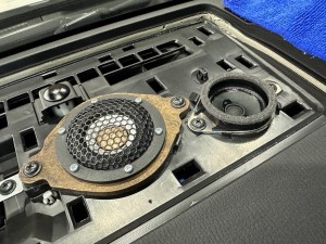CX-5 CX-8 マツダ　純正　ボーズ　BOSE スピーカー交換　センタースピーカー　ツイーター　サブウーハー　デッドニング　位相　最適化　調音施工　BOSEサウンド ボーズサウンド HOT WIRED ホットワイヤード　名古屋　カーオーディオ専門店　音質改善　音質向上　Audible Physics Mercury Car Audio オーディブルフィジックス　マーキュリー　RAM2