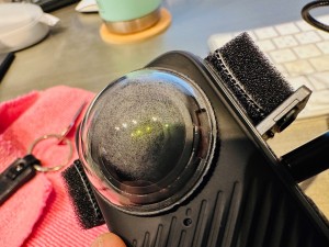 Insta360 X4 不具合　レンズガード　プレミアム　社外品　X3 防水　魔改造　クレーム　トラブル　粘着式　プレミアムレンズガード　純正品　消える　自撮り棒　魔改造