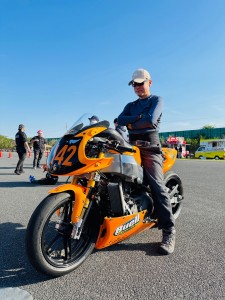 jd ster drag race japan round1 ドラッグレース　城里　ゼロヨン　1/4mile 1/4マイル　クオーターマイル　優勝　buell harley s1000rr 参戦　ローンチコントロール　ウイリーバー　ビューエル buell xbrr チャンピオン