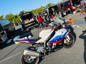 jd ster drag race japan round1 ドラッグレース　城里　第１戦　S1000RR BMW ゼロヨン　1/4mile 1/4マイル　クオーターマイル　優勝　buell harley s1000rr 参戦　ローンチコントロール　ウイリーバー　ビューエル buell xbrr チャンピオン　車中泊　キャンギャル　レースクイーン　丸山　withme よーいどん